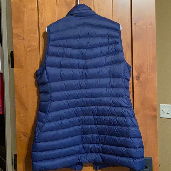 Lands End Lightweight Down Packable Vest - Picture 3 of 5